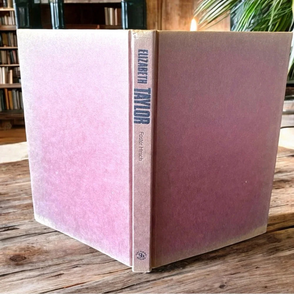 VINTAGE 1973 The Pictorial Treasury of Film Stars: Elizabeth Taylor | Hardcover - Picture 10 of 11